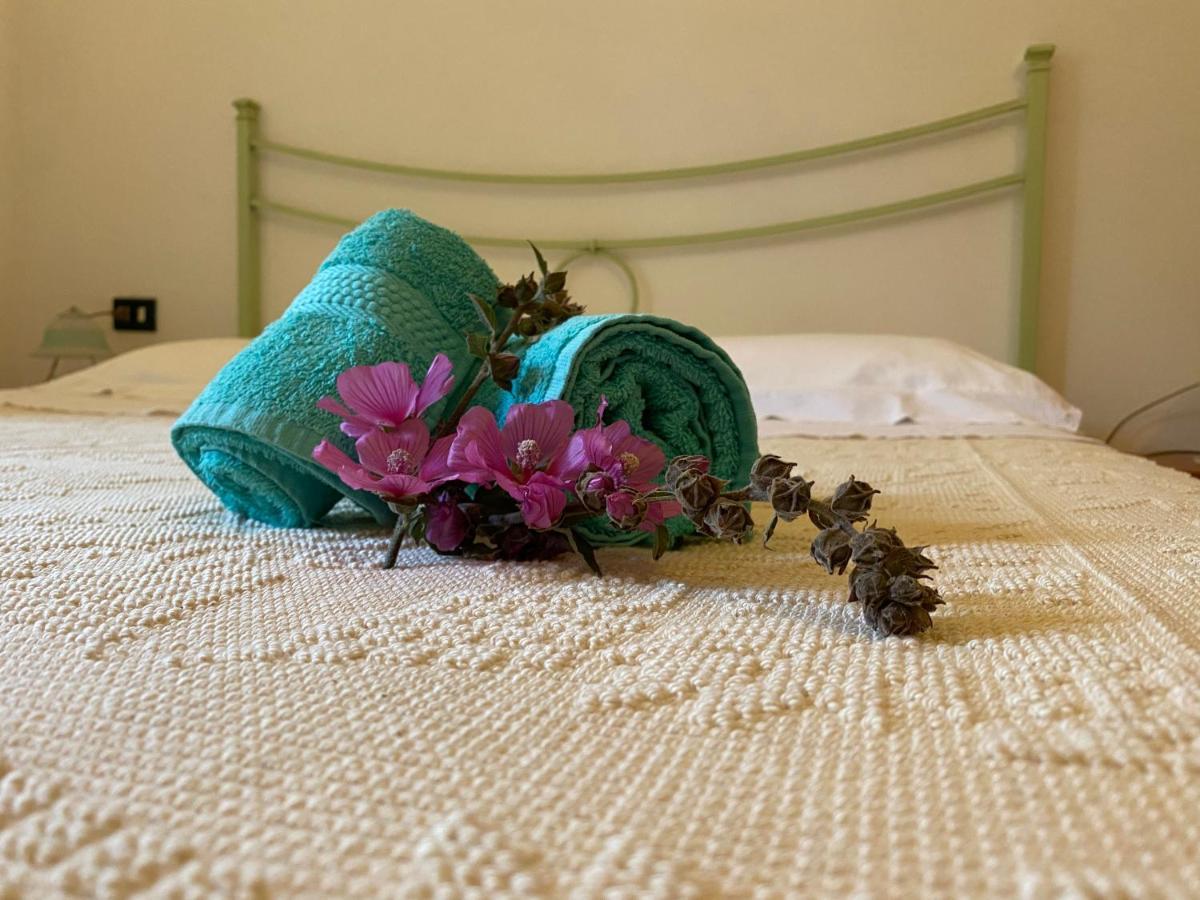 Il Bacio Del Sole Appartement Tertenìa Buitenkant foto