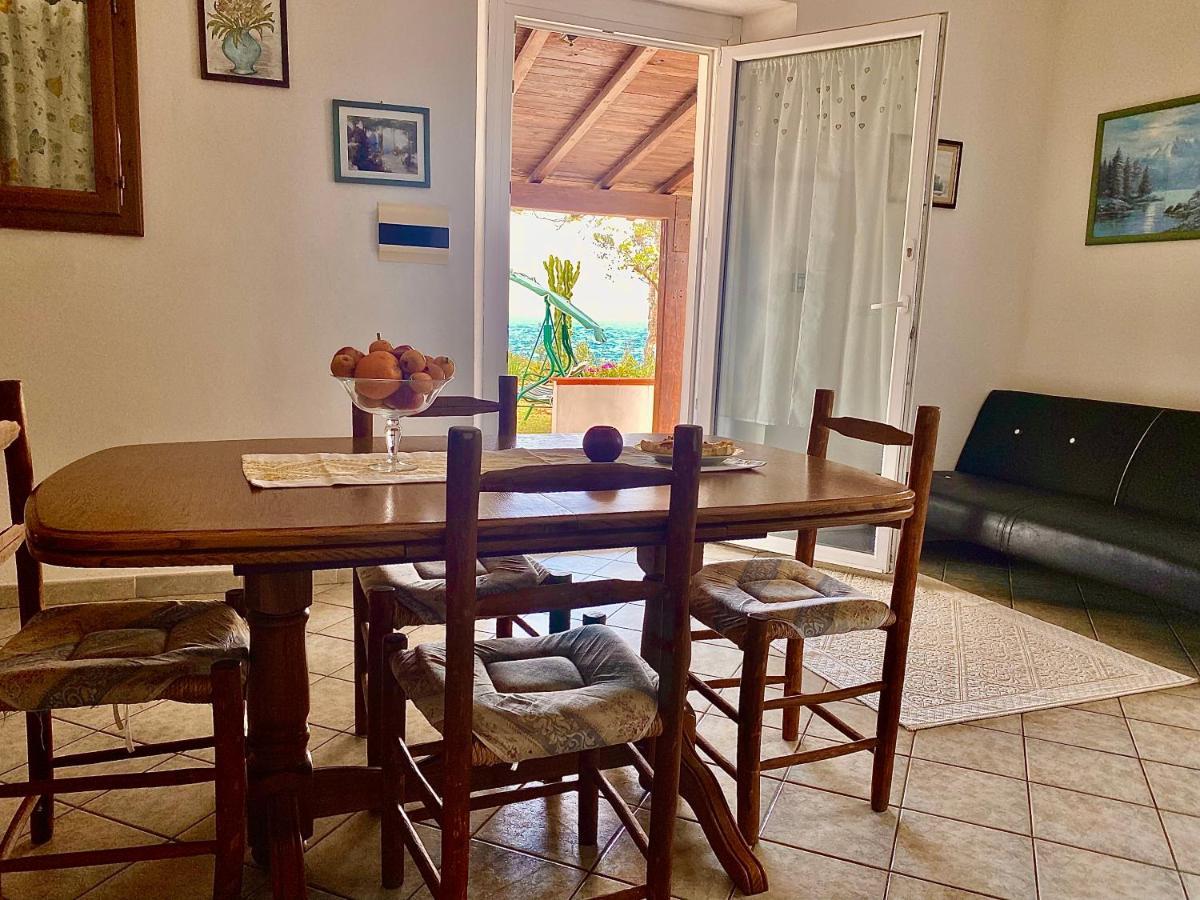Il Bacio Del Sole Appartement Tertenìa Buitenkant foto